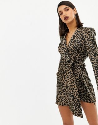 Атласное платье мини с леопардовым принтом