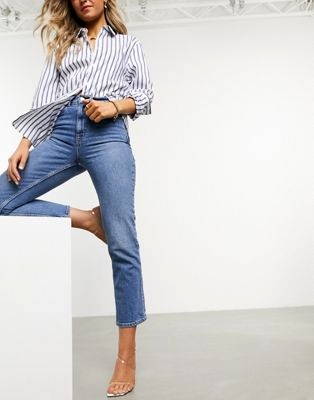 Выбеленные прямые джинсы с завышенной талией
